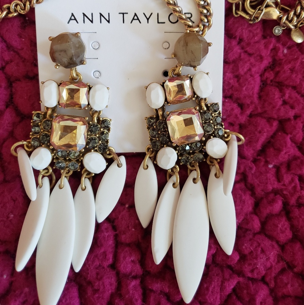 Ann Taylor jewelry set - Picture 4 of 6